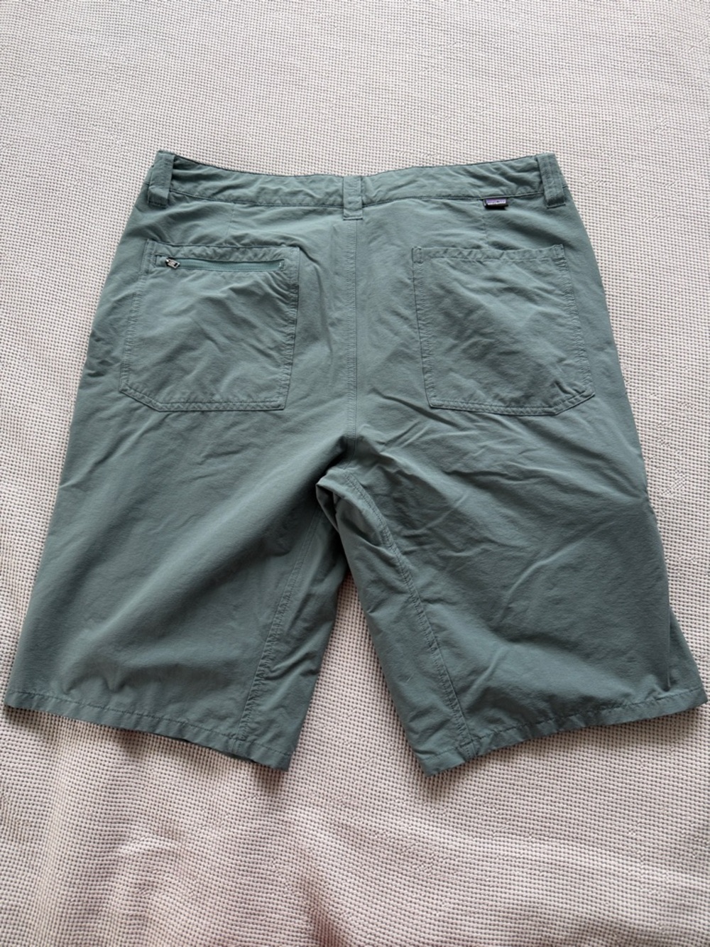 Patagonia Men's Slate Green Cargo Shorts - Picture 2 of 3